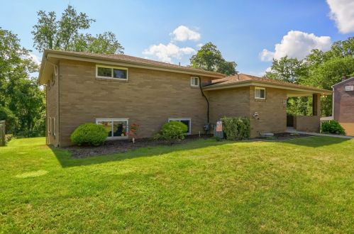 4018 Willett Rd, Pittsburgh, PA 15227-4544