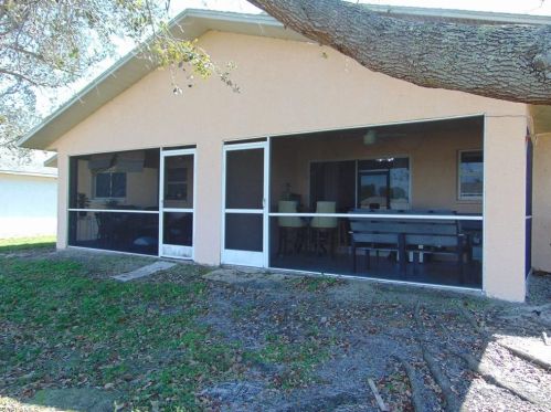541 6 Ter, Cape Coral FL  33909-0020 exterior
