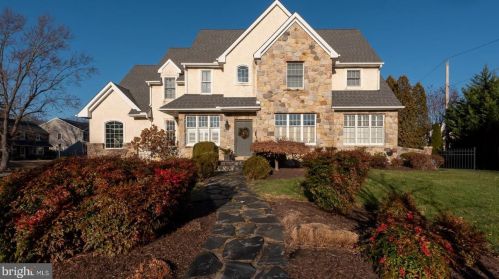 309 Hawthorne Dr, Wilmington, DE 19802-1244