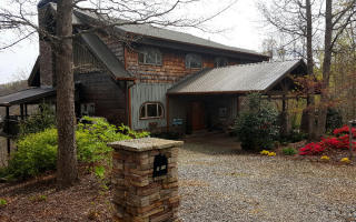 1011 Smoke Rise Dr, Hayesville, NC 28904-7320