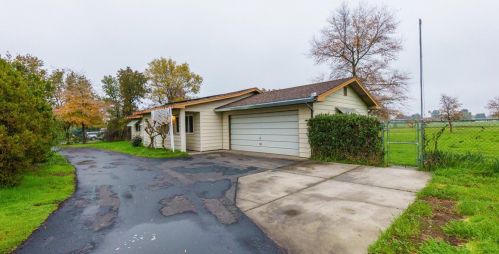 7420 32nd St, North Highlands, CA 95660-2524