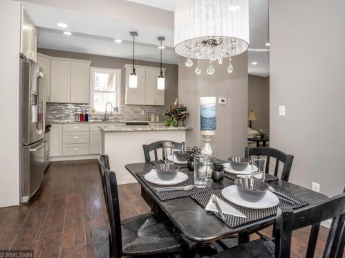 896 6 St, Saint Paul MN 55106-4503 exterior