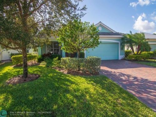 251 11th Sq, Vero Beach, FL 32962-3442