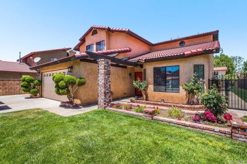 1231 Magnolia Dr, Lancaster, CA 93535-5767