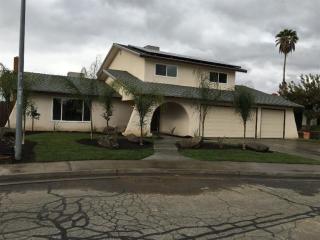 130 Hughes Ave, Clovis, CA 93612-0412