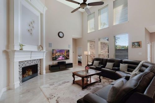 3500 Spring Mountain Dr, Plano TX  75025-4364 exterior