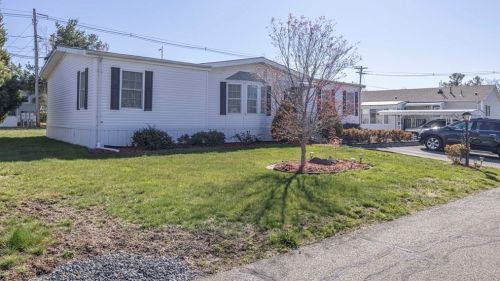 4 Amber Way, Raynham, MA 02767-5100