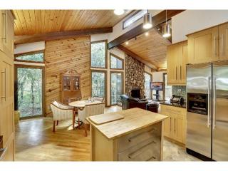 2701 Overlook Dr, Minneapolis, MN 55431-3966