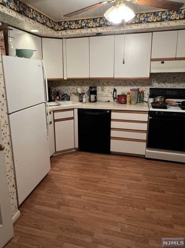40 Blanche Ave, Harrington Park, NJ 07640-1083