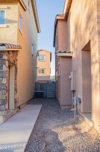 7752 Bonitos Dr, Phoenix AZ  85035-5076 exterior