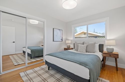 2020 Helena Way, Redwood City CA  94061-3311 exterior