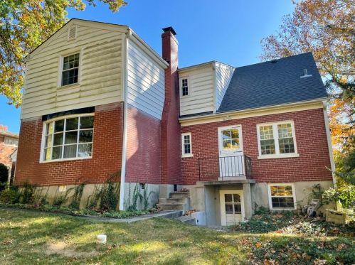 6038 Cleves Warsaw Pike, Cincinnati, OH 45233-4935
