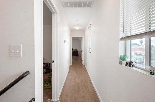 2032 Piru St, Compton CA  90222-3525 exterior