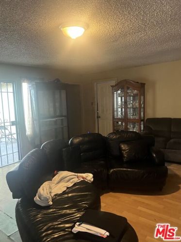 14814 Butler Ave, Compton, CA 90221-2904