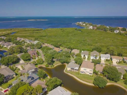 1040 Pointe Alexis Dr, Tarpon Springs FL  34689-7119 exterior