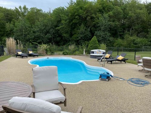 38 Matthews Rd, Keene NH 03431-3907 exterior