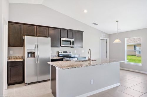 213 11th Ave, Cape Coral, FL 33991-1544