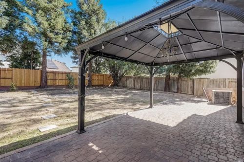940 Ruby Dr, Vacaville, CA 95687-7872