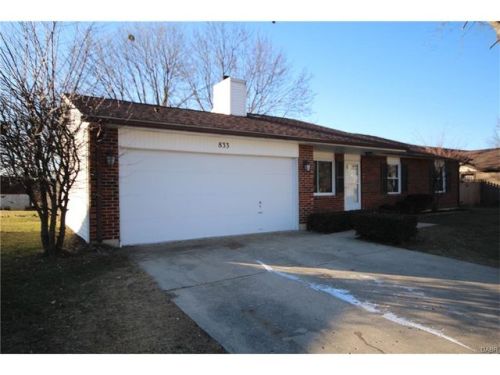 833 Southview Dr, Englewood, OH 45322-2214