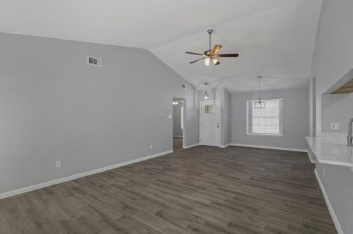 1731 Eastcliff Dr, Dallas TX  75217-1258 exterior