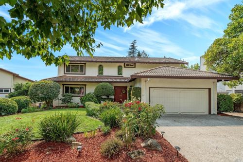 611 Crestmont Dr, Santa Rosa, CA 95409-2813