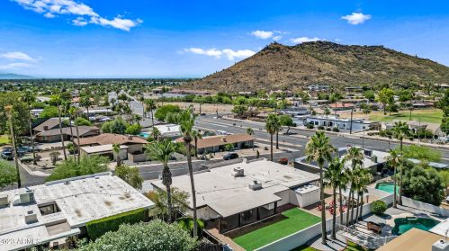 13229 8th Ave, Phoenix AZ  85029-1808 exterior