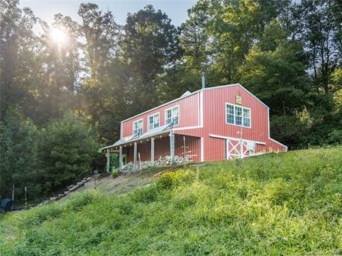 177 Slick Rock Rd, Hendersonville NC  28792-9841 exterior