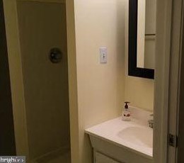 6103 Pond Lily Ct, Springfield VA  22015-3714 exterior