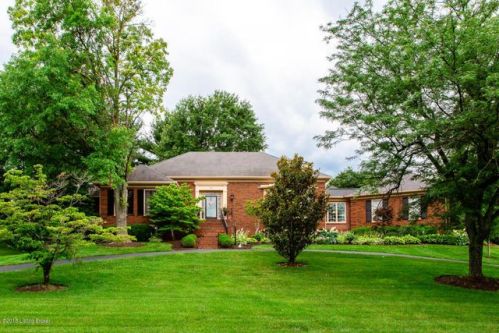 905 Rugby Pl, Louisville, KY 40222-5641