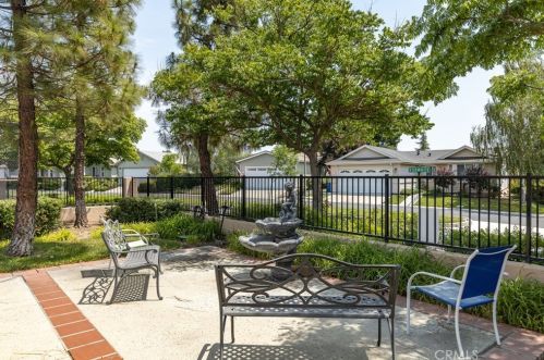 337 Nightingale Ave, Lake Nacimiento CA  93446-4012 exterior