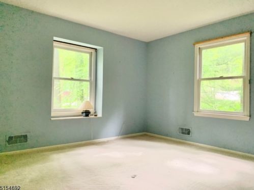 97 Bald Eagle Rd, Hackettstown NJ  07840-2824 exterior