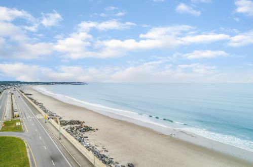 607 Ocean Blvd, Hampton NH  03842-4335 exterior