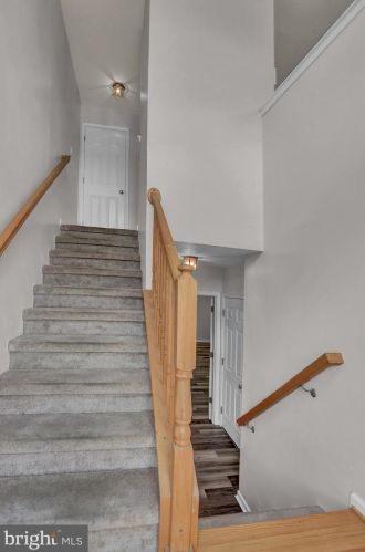 184 Sara Ln, Hanover, PA 17331-8667
