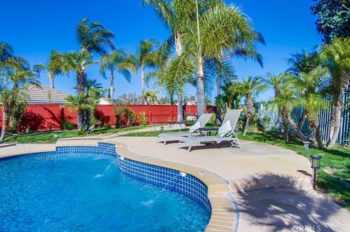 4884 Point Loma Pl, Oceanside CA  92057-3402 exterior