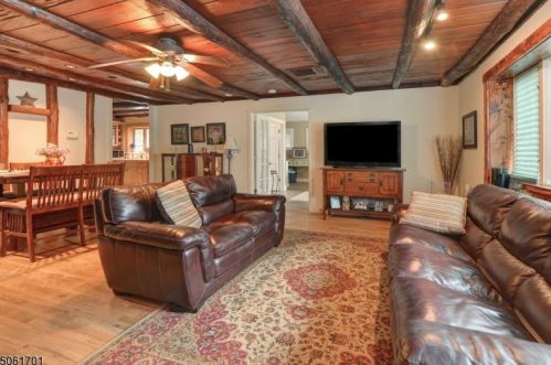 47 Cupsaw Ave, Skyline Lakes, NJ 07456-2921