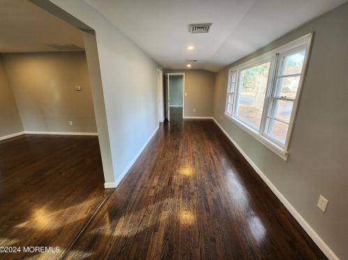 35 Strickland Rd, East Freehold NJ  07728-8513 exterior