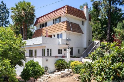9257 Virginian Ln, La Mesa, CA 91941-4134