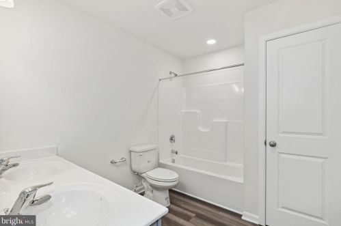 13816 Johnson Rd, Laurel DE  19956-2773 exterior