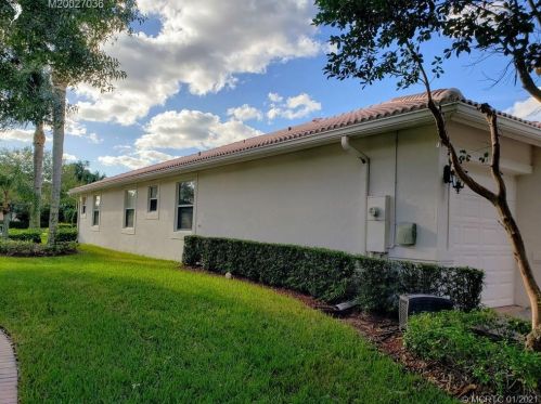 4498 Long Bay Dr, Palm City, FL 34990-8806
