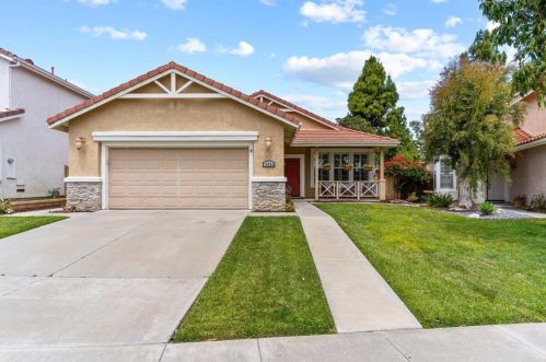 10728 Passerine Way, San Diego, CA 92121-4216