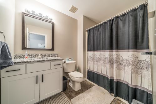 7381 Maybury Ct, Florence KY  41042-8137 exterior