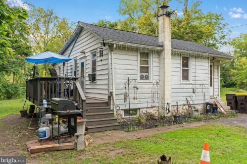 24 Coolidge Ave, Pottstown, PA 19464-1816