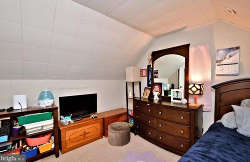 311 Independence Rd, Norristown PA  19403-4021 exterior