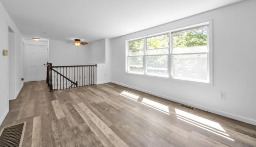 96 Clark Hill Rd, New Boston, NH 03070-4003