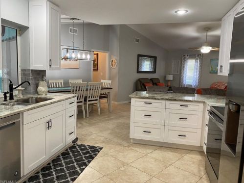 2506 7th St, Lehigh Acres, FL 33976-2568