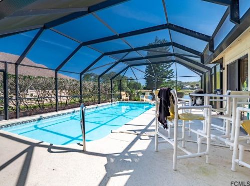 305 Mallard Ln, Daytona Beach FL 32119-8719 exterior