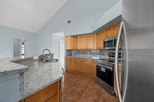 636 Oregon Woods Ct, Orlando FL  32824-9417 exterior