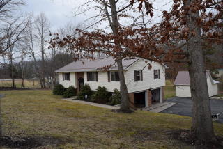273 Redden Rdg, Beaver, WV 25813-9198