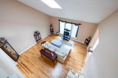 20 Del Prado Dr, Bristol CT  06010-2333 exterior