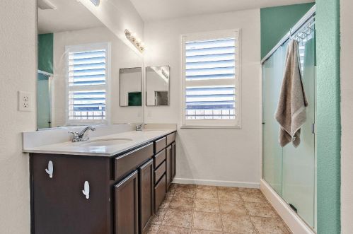 16278 Prairie Fire Ct, Lathrop CA  95330-8963 exterior